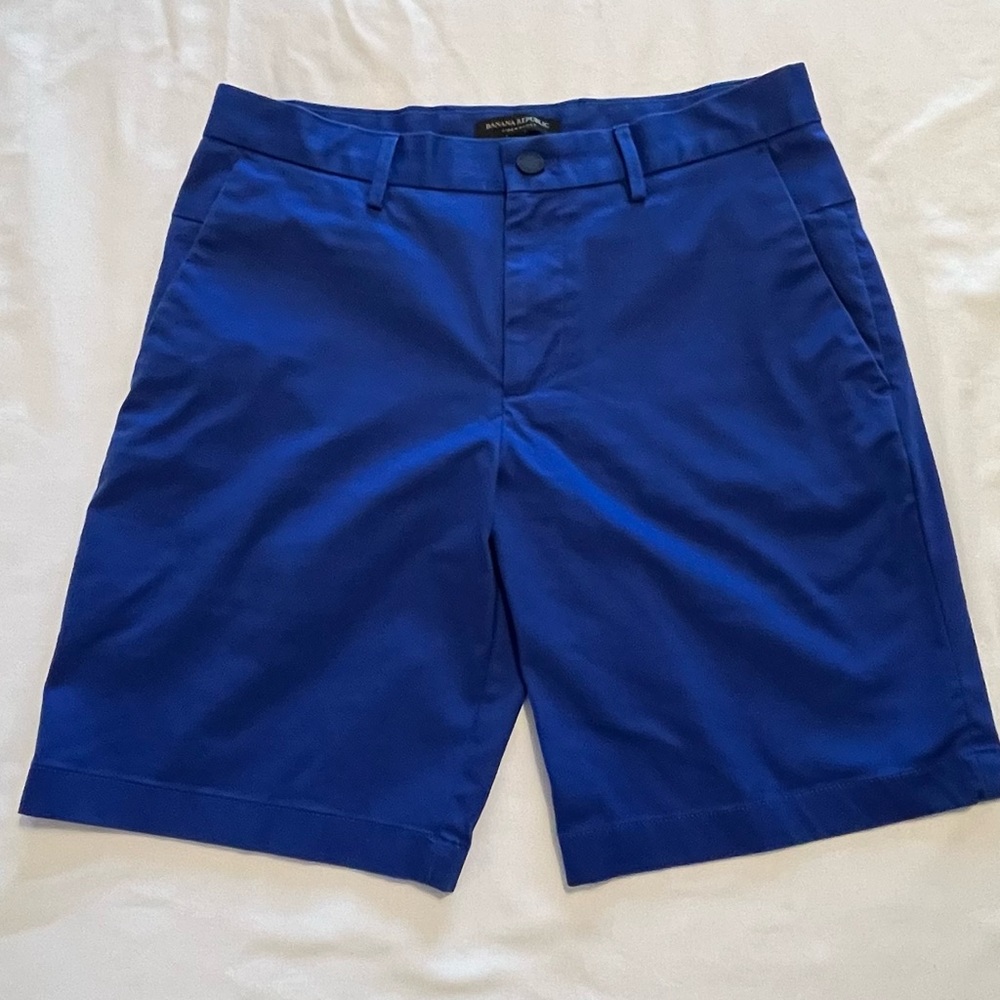 Royal Blue Banana Republic Aiden Shorts. Size 30